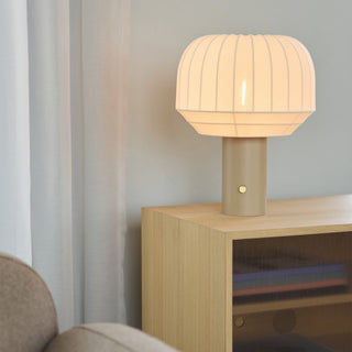 Tradition Tischlampe